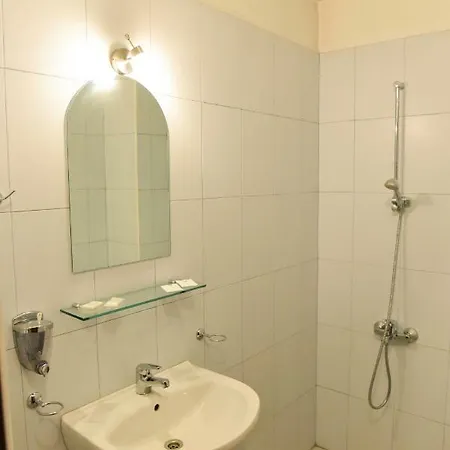 Lovna Sreshta Konukevi 3*