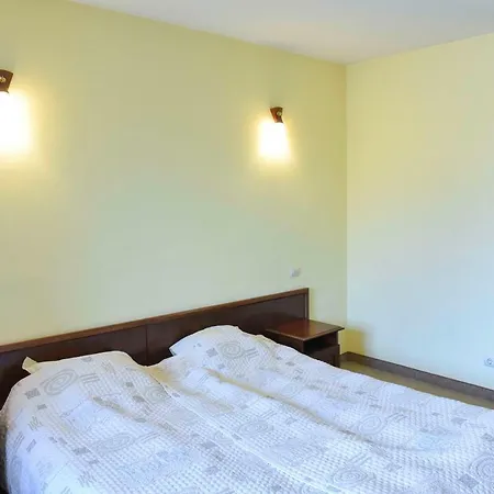 Lovna Sreshta Konukevi 3*